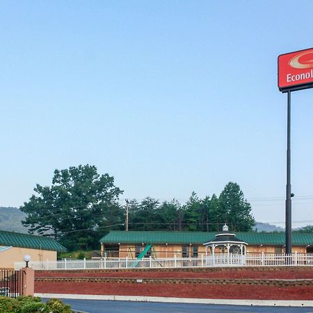 Econo Lodge Rocky Top Bagian luar foto