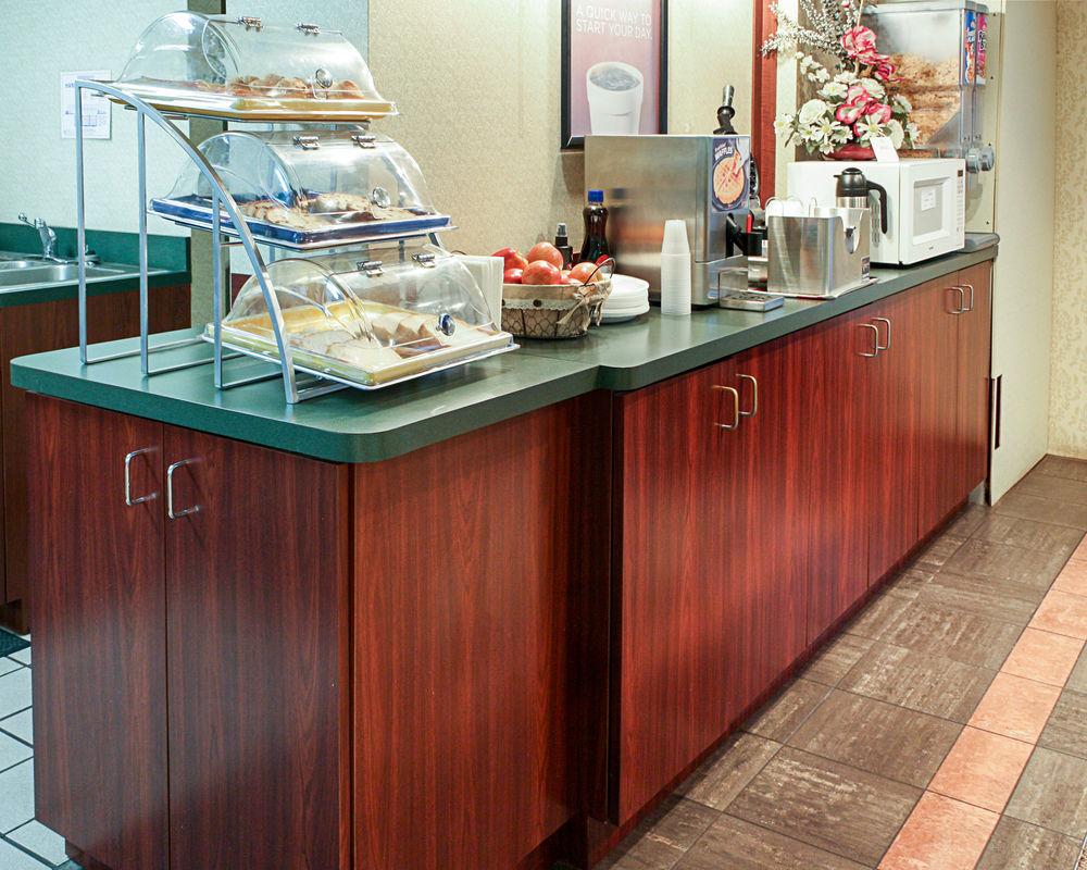 Econo Lodge Rocky Top Bagian luar foto
