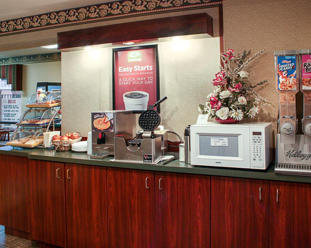 Econo Lodge Rocky Top Bagian luar foto