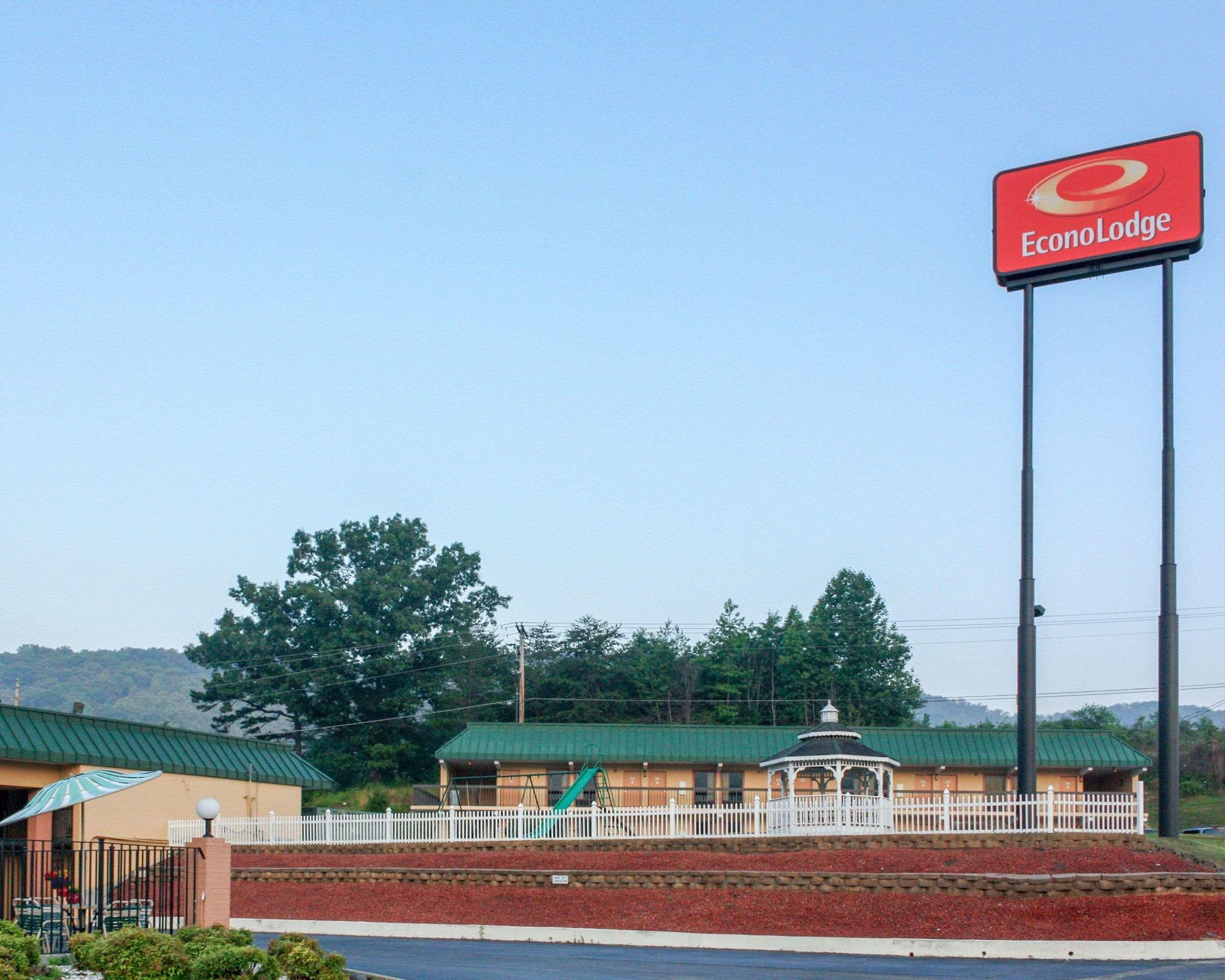 Econo Lodge Rocky Top Bagian luar foto